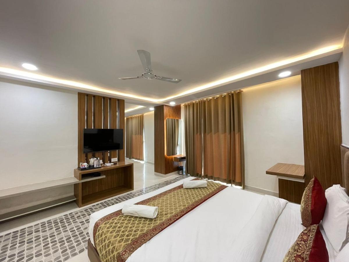 Hotel Santoor Varanasi Exterior foto