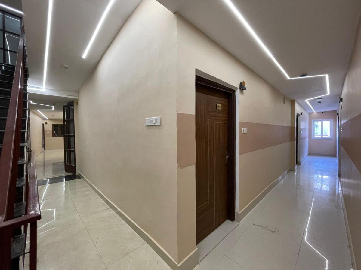 Hotel Santoor Varanasi Exterior foto