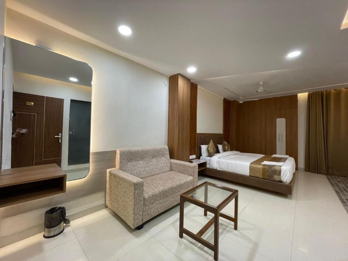 Hotel Santoor Varanasi Exterior foto