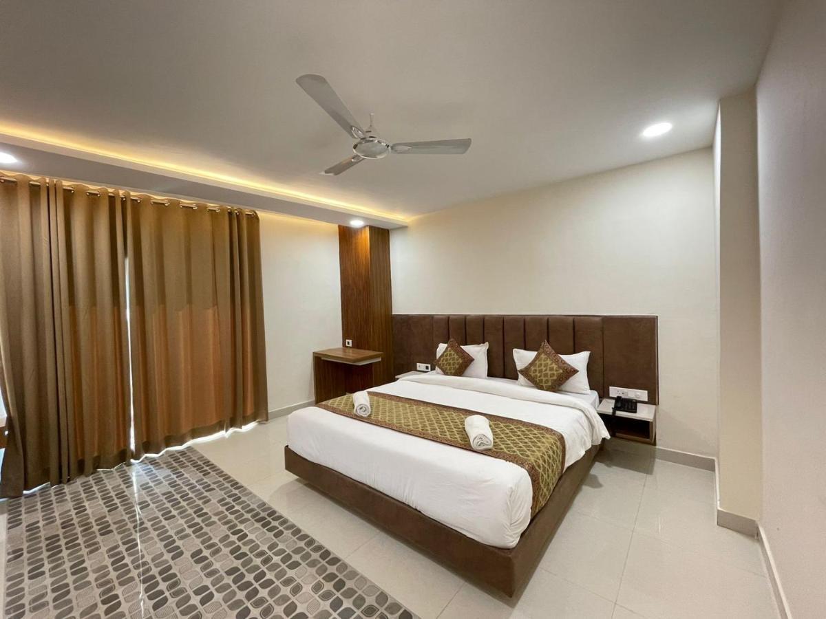 Hotel Santoor Varanasi Exterior foto