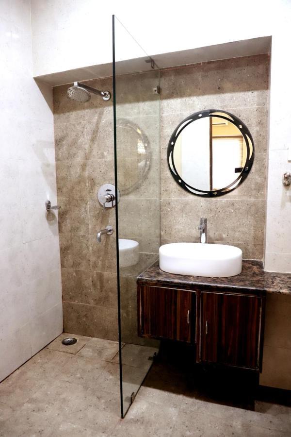 Hotel Santoor Varanasi Exterior foto