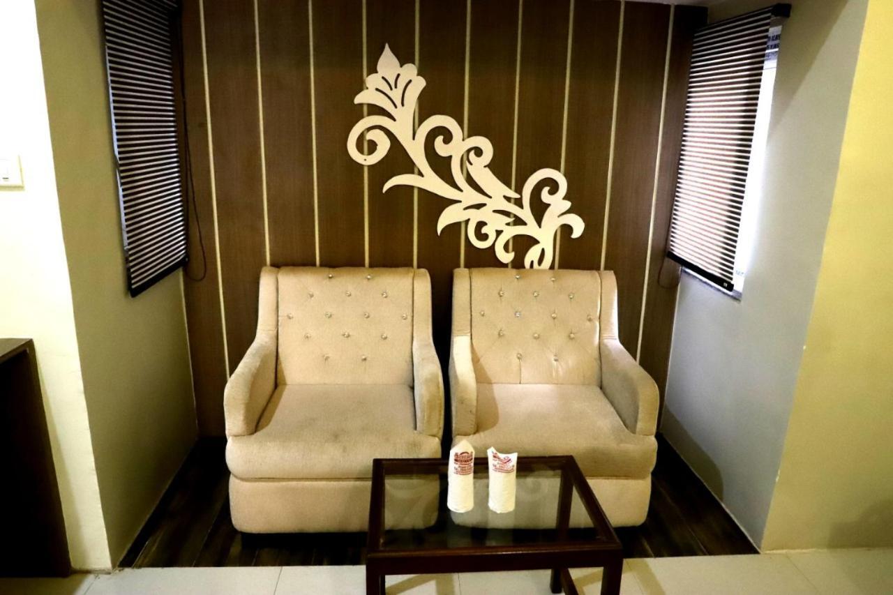 Hotel Santoor Varanasi Exterior foto