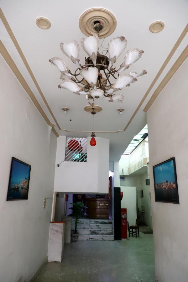 Hotel Santoor Varanasi Exterior foto